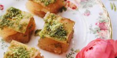 طرز تهیه باقلوا سیب و به خوشمزه و ترکیه ای با بادام و گردو طرز تهیه باقلوا سیب و به خوشمزه و ترکیه ای با بادام و گردو