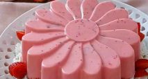 طرز دسر توت فرنگی خوشمزه و مجلسی با ژله و بیسکویت