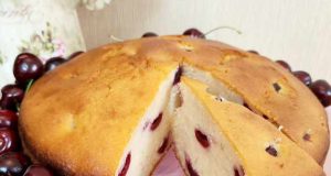 طرز تهیه کیک گیلاس ساده و خانگی با بافت بسیار عالی