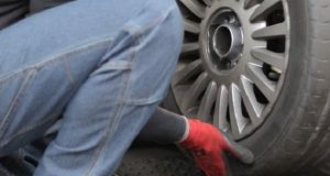 تعبیر خواب پنچر شدن ماشین ابن سیرین + تعویض تایر خودرو برای زن و دختر مجرد